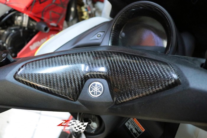 Second image of KABON Yamaha NMAX Cover Stang Carbon