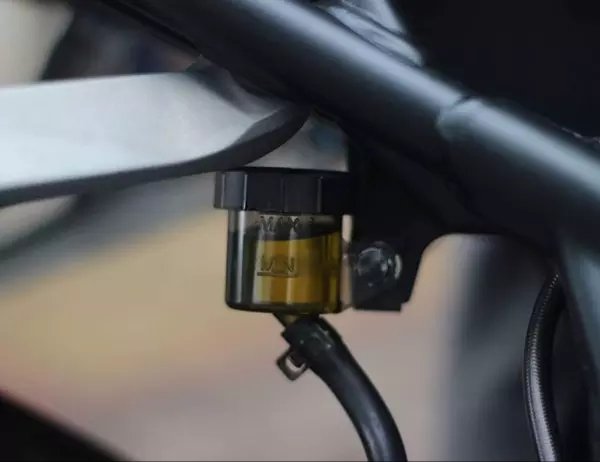 Second image of BREMBO FLUID TANK SMOKE 15 ML