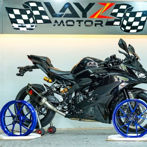 Second image of MARCHESINI Kawasaki ZX 25R