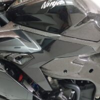 KABON-Kawasaki-ZX25-Knee-Grip-1