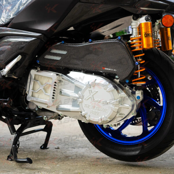 Second image of Kabon Cover Filter Slim Carbon Yamaha XMAX 250 Connected