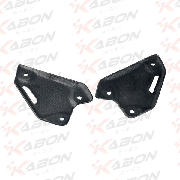 Second image of KABON KAWASAKI Z900 2017-2023 CARBON HEEL PLATE