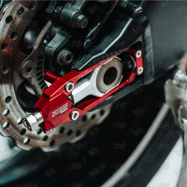 Second image of Kendmoto ZX-6R Chain Adjuster