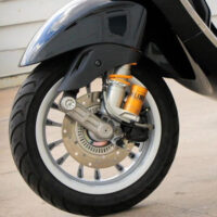 OHLINS-Vespa-Sprint-150-Front-PI-801