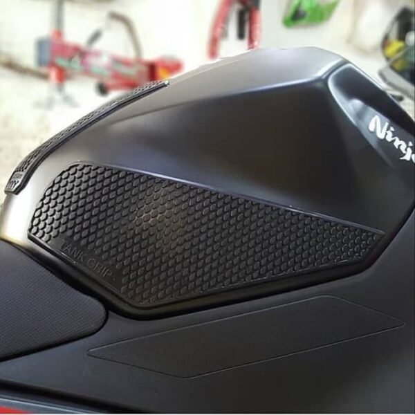 Second image of TANKGRIP Kawasaki Ninja 300