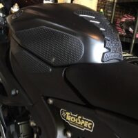 TECHSPEC-Side-Pad-Central-Pad-Yamaha-R6-2
