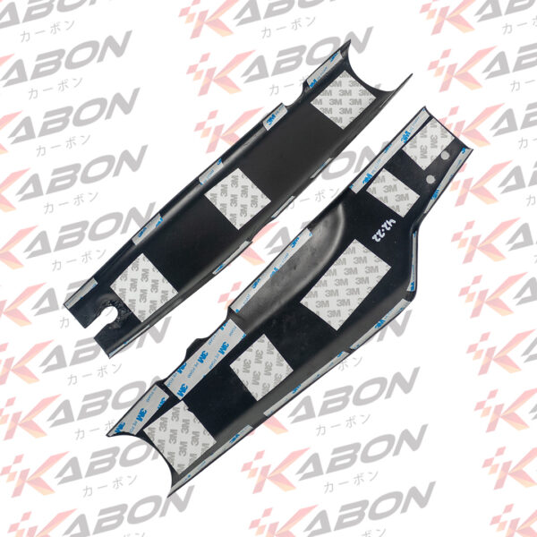 Second image of KABON KAWASAKI Z1000 2010-2023 CARBON SWING ARM COVER