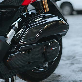 Second image of KABON YAMAHA NEW NMAX 155 CARBON COVER CVT